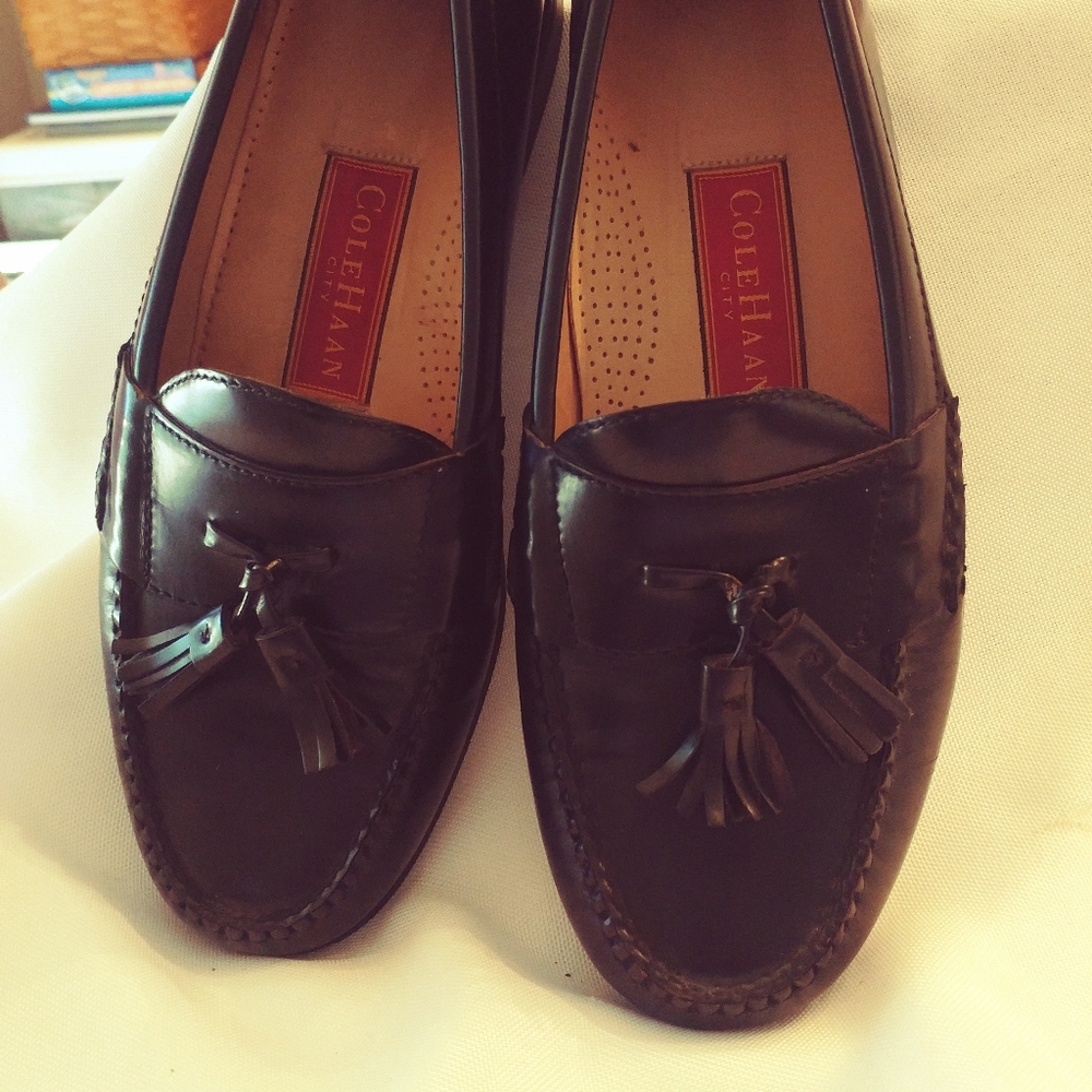 Men's Cole Haan tassel dress Loafers size 9 E